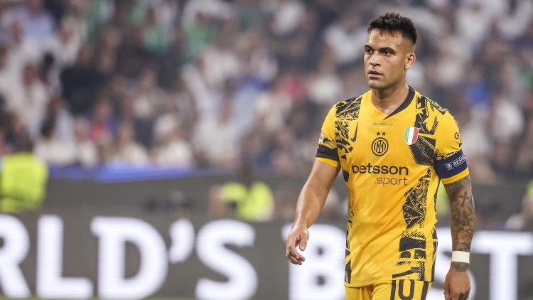 Attaquant Inter Milan muet 6 jours après défaite PSG