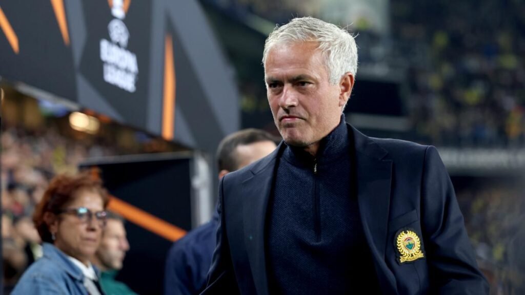 José Mourinho devient coach de Benfica