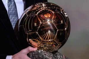 Lire la suite à propos de l’article Ballon d’Or 2025 : Classement polémique et PSG vainqueurs