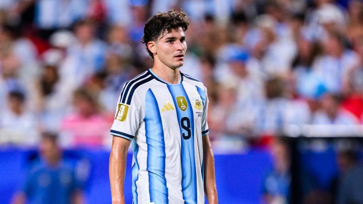 You are currently viewing Julián Álvarez en finale mondiale : l’ultimatum silencieux à l’Atlético