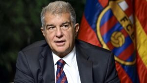 Lire la suite à propos de l’article Barça : Laporta pose un ultimatum à Julian Alvarez pour cet été