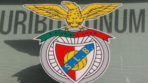 Lire la suite à propos de l’article Manú, ancien ailier de Benfica, décède à 43 ans