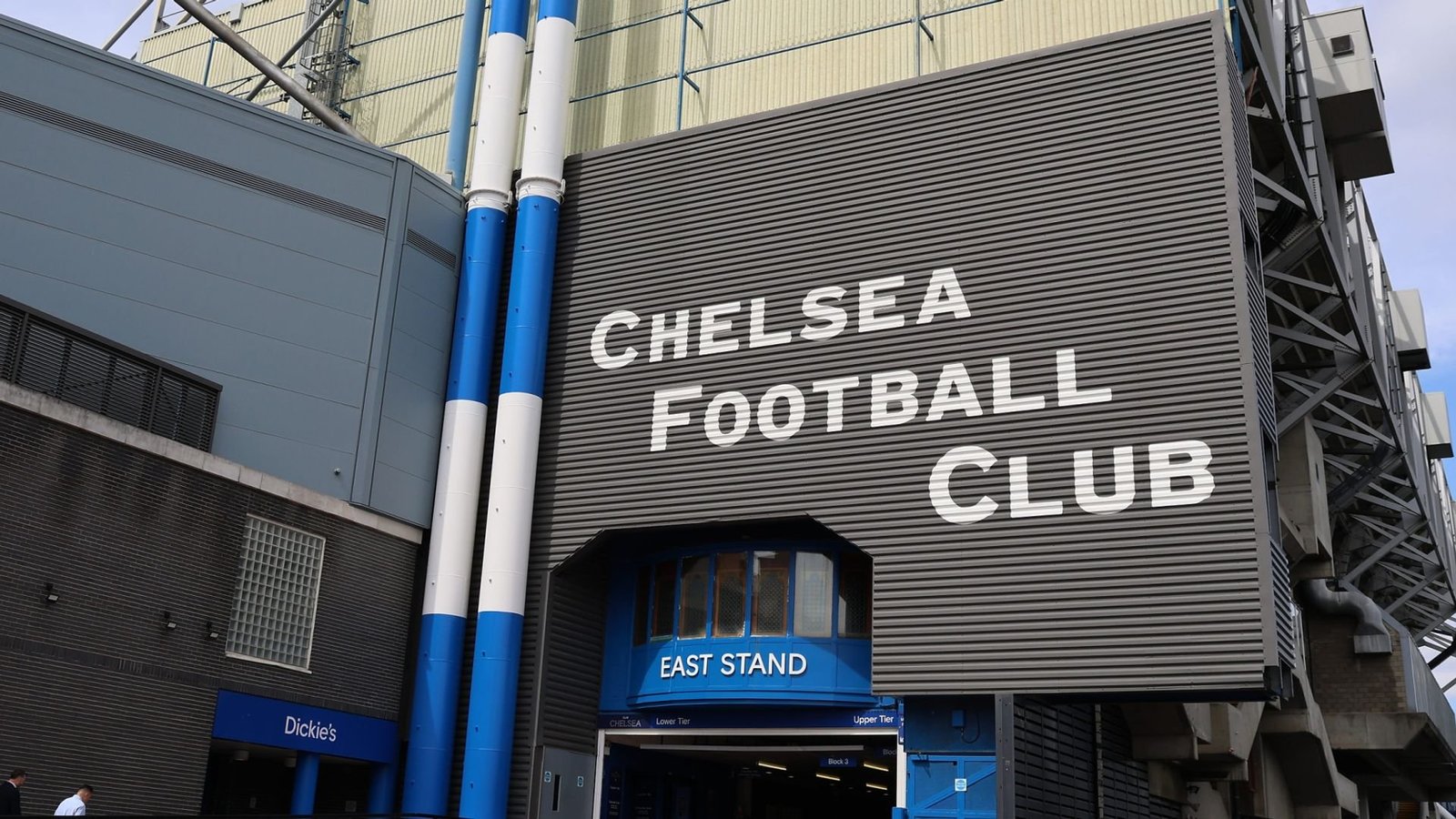 You are currently viewing Chelsea sanctionné : 10 M£ d&rsquo;amende et un mercato sous surveillance