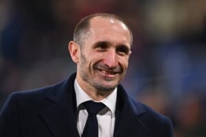Lire la suite à propos de l’article Maldini déjà sur le départ : la Squadra Azzurra replongée dans le chaos