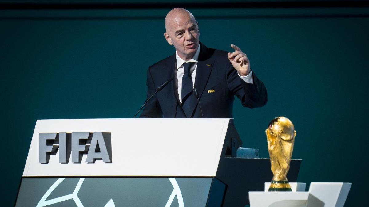 You are currently viewing Mondial à 64 équipes : Infantino relance le débat avant 2026
