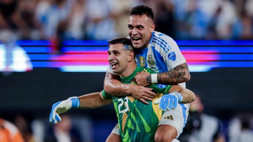 Coupe du Monde 2026 : Martinez libère l&rsquo;Argentine face à l&rsquo;Angleterre