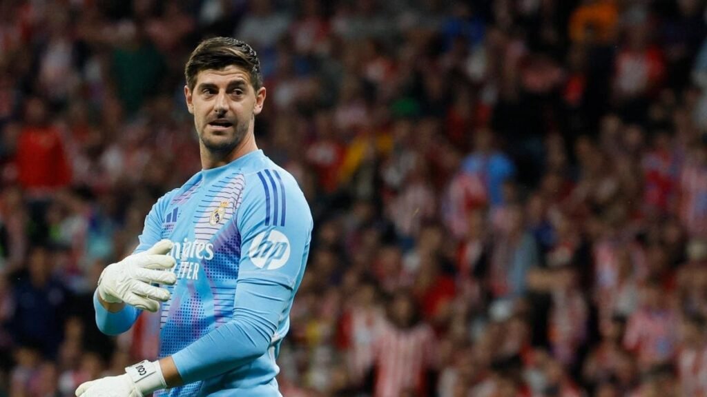 Courtois en larmes et sur civière : le symbole brisé de la Belgique