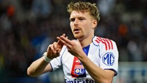 Lire la suite à propos de l’article Pavel Sulc : Leeds United tente de séduire l&rsquo;OL après sa belle saison