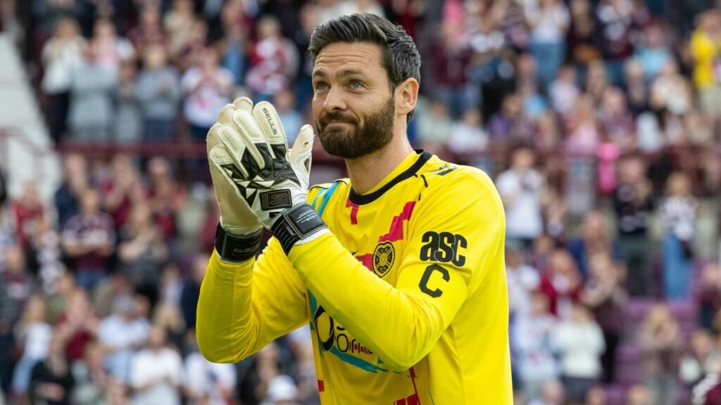 Craig Gordon prend sa retraite à 43 ans après 25 ans de carrière