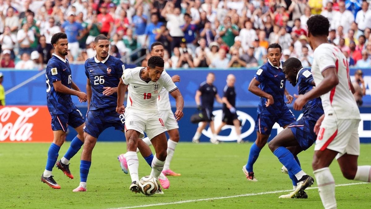 You are currently viewing France-Angleterre 4-6 : la nuit qui a sidéré la planète football