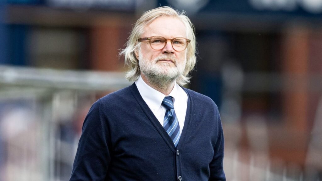 Steven Pressley prolonge à Dundee : stabilité et ambition pour les Dee