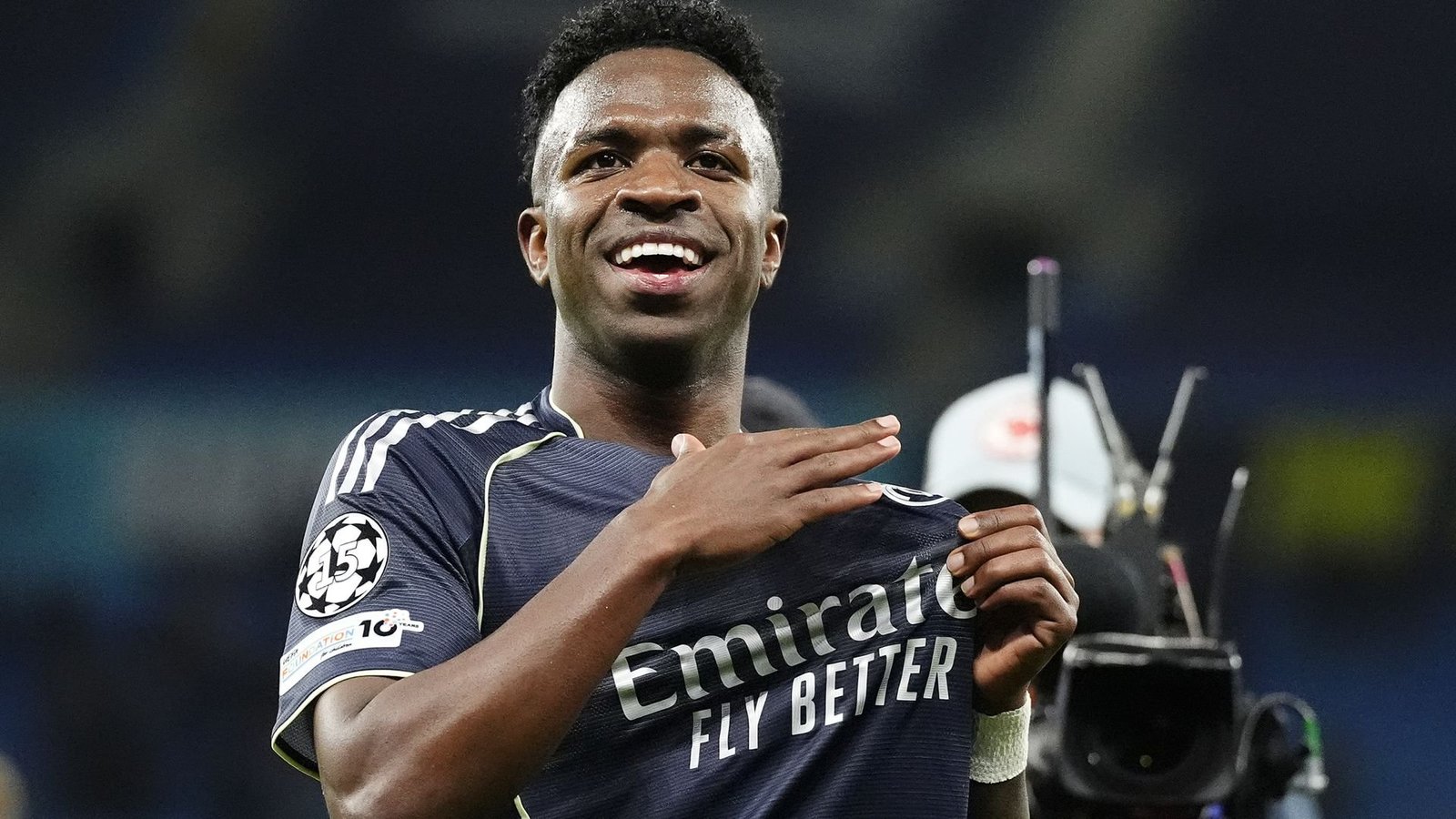 You are currently viewing Vinicius Jr au Real Madrid : l&rsquo;avenir du Brésilien se joue cette semaine