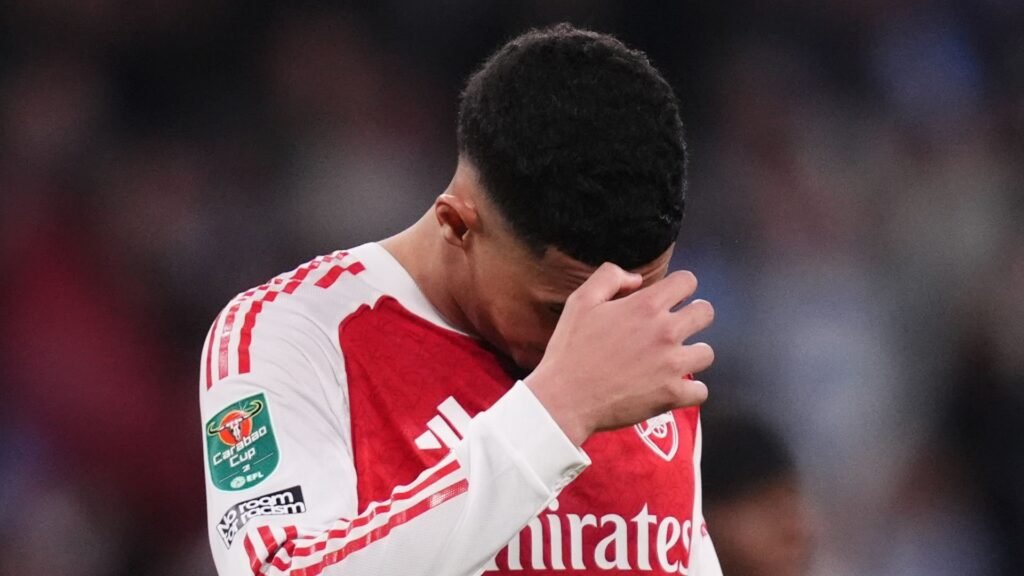 Saliba absent pour une longue période : Arsenal dans la tourmente