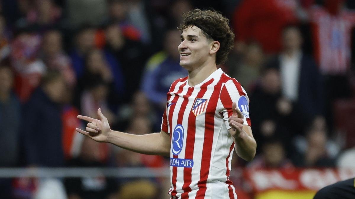You are currently viewing Julian Alvarez : le feuilleton du mercato bascule dans l&rsquo;inattendu