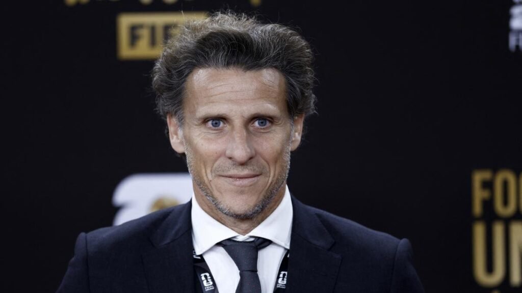 Diego Forlán successeur de Bielsa : l&rsquo;Uruguay prend un pari fou