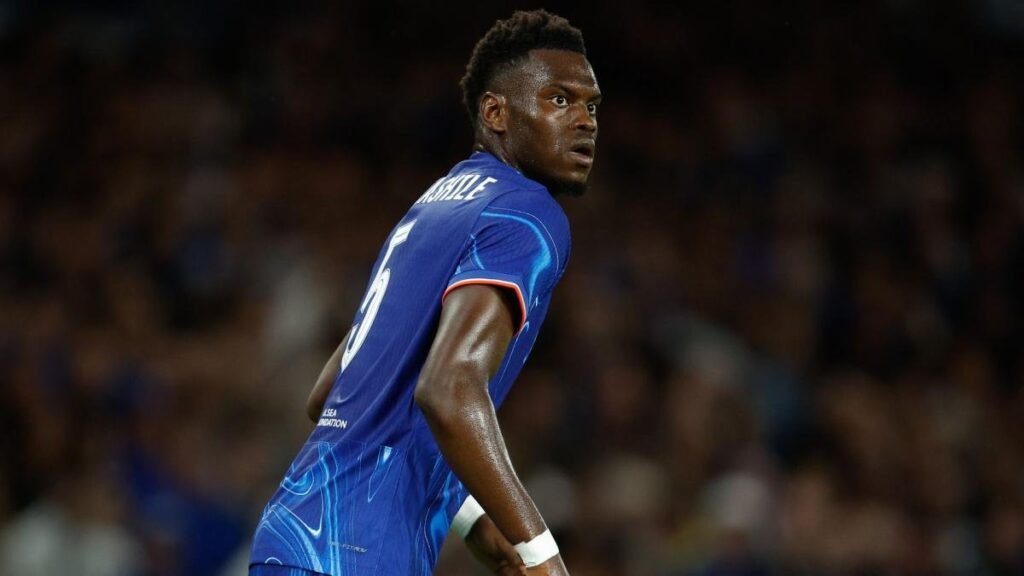 Badiashile vers Naples : Chelsea proche d&rsquo;un accord pour le défenseur