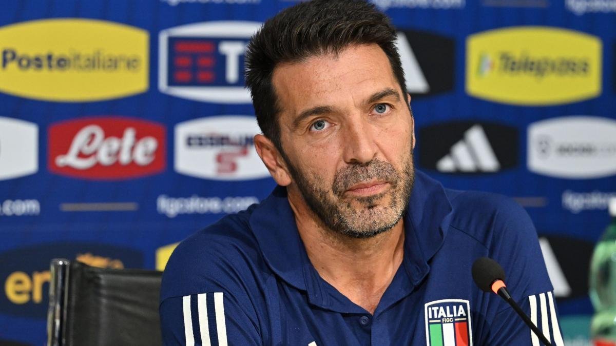 You are currently viewing Buffon contre Mancini : quand la légende italienne remet en cause le choix