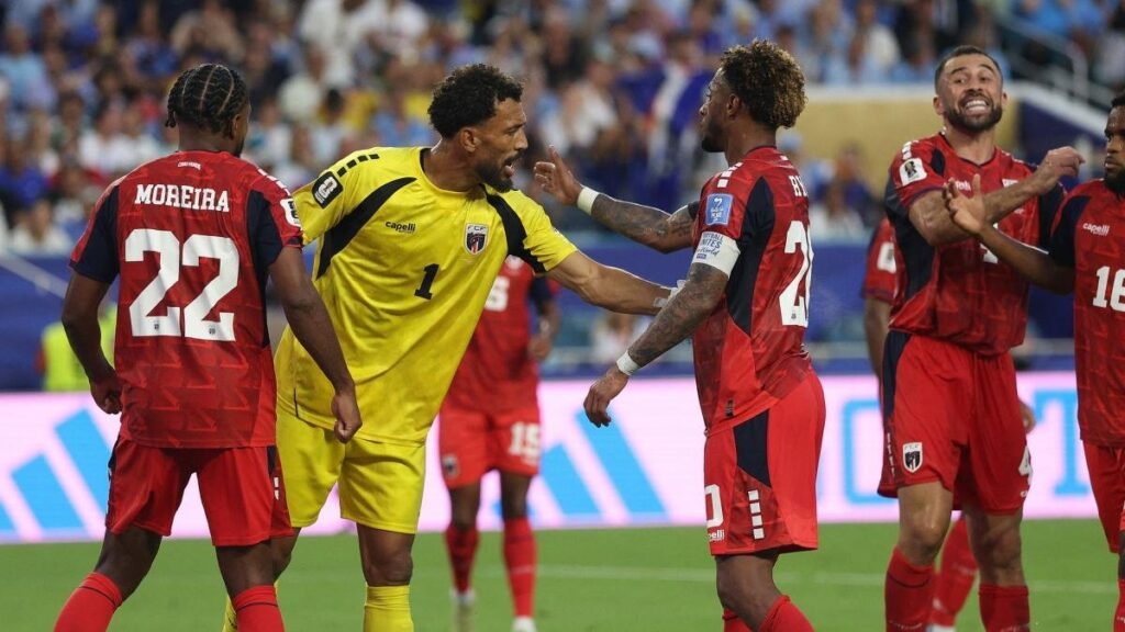 Vozinha rejoint Colo-Colo : le gardien cap-verdien accueilli en star